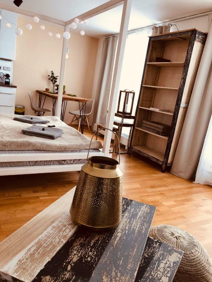 Moskevská With Terrace&great Location Near The Centre Appartamento Praga