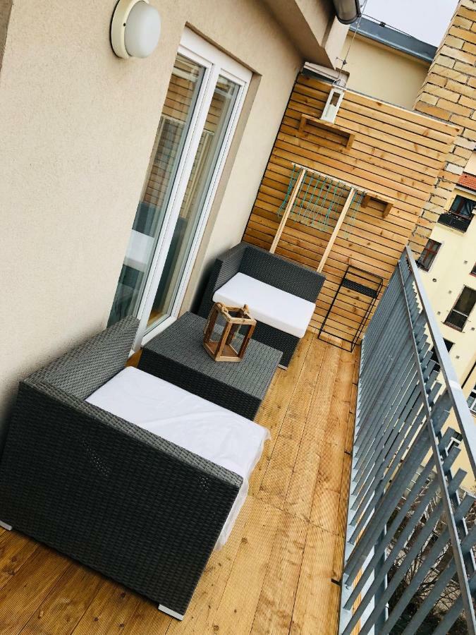 Moskevská With Terrace&great Location Near The Centre * Praga