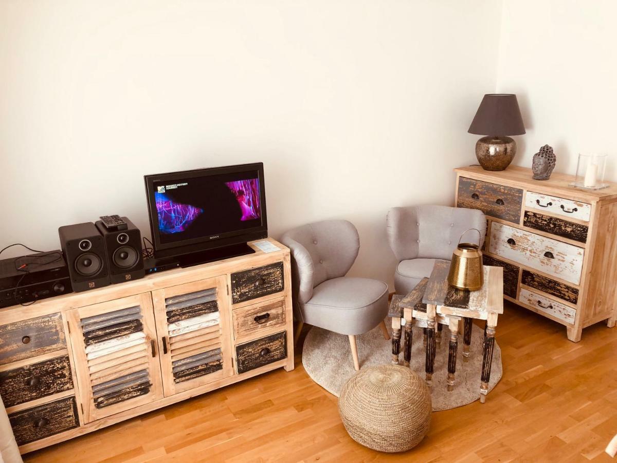 Moskevska With Terrace & Great Location Near The Centre Apartment