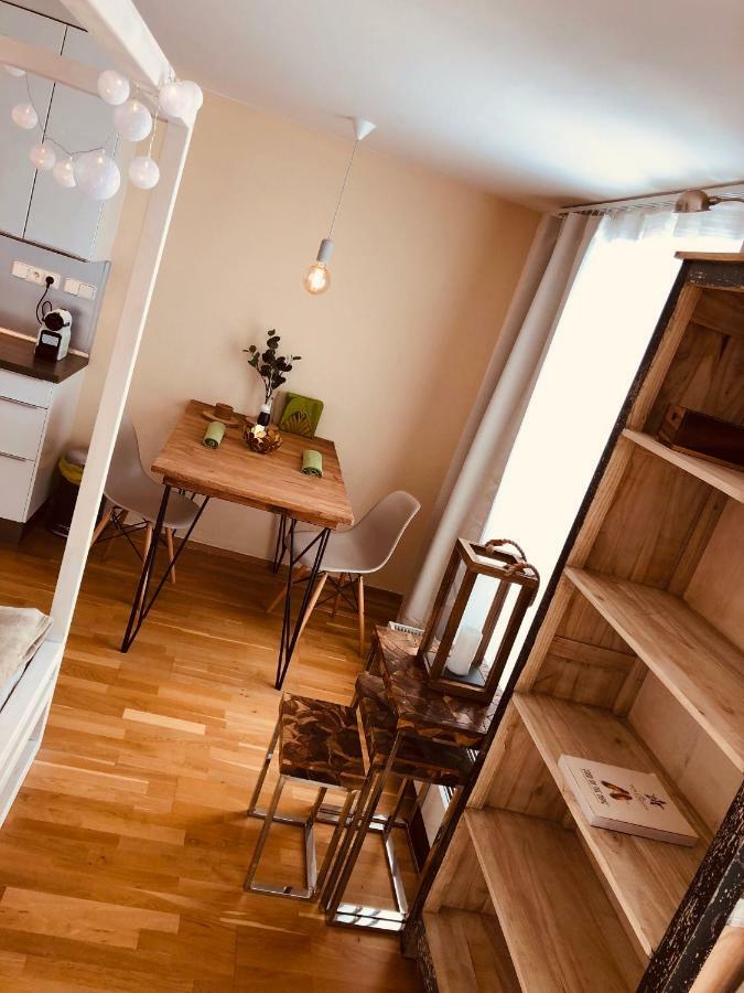 Moskevská With Terrace&great Location Near The Centre Appartamento Praga